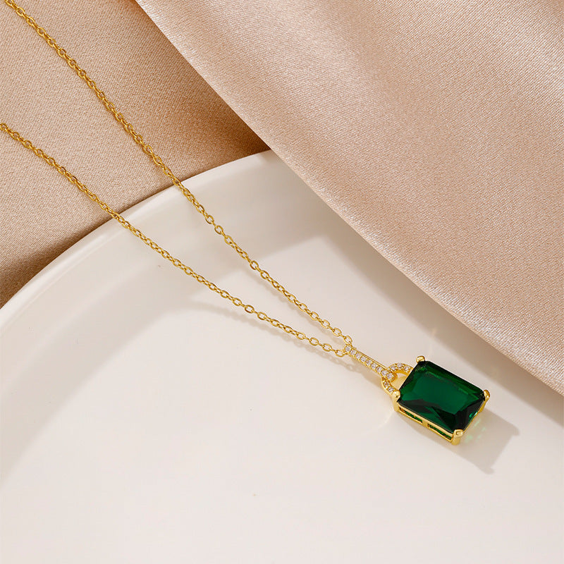 Women's Necklace With Emerald Pendant